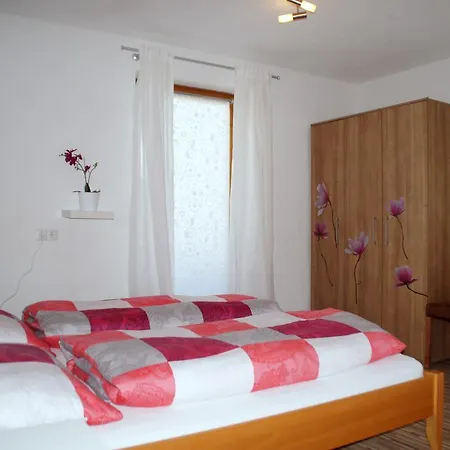Appartement Ferienwohnung Alpina *
